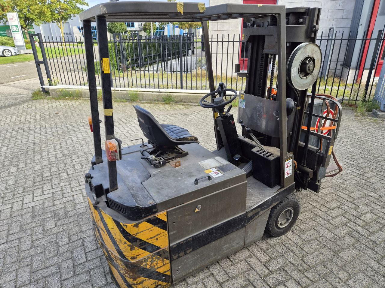 Jungheinrich 1600kg triplex sideshift