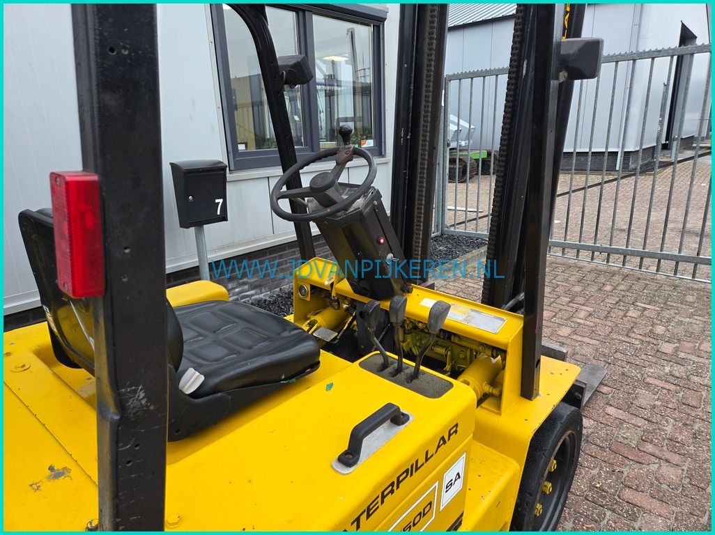 Caterpillar V50DSA 2.5t diesel + 3de hydrauliek ventiel