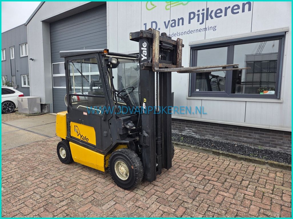 Yale GLP25TF 2.5t triplex5.25m+sideshift+cabine