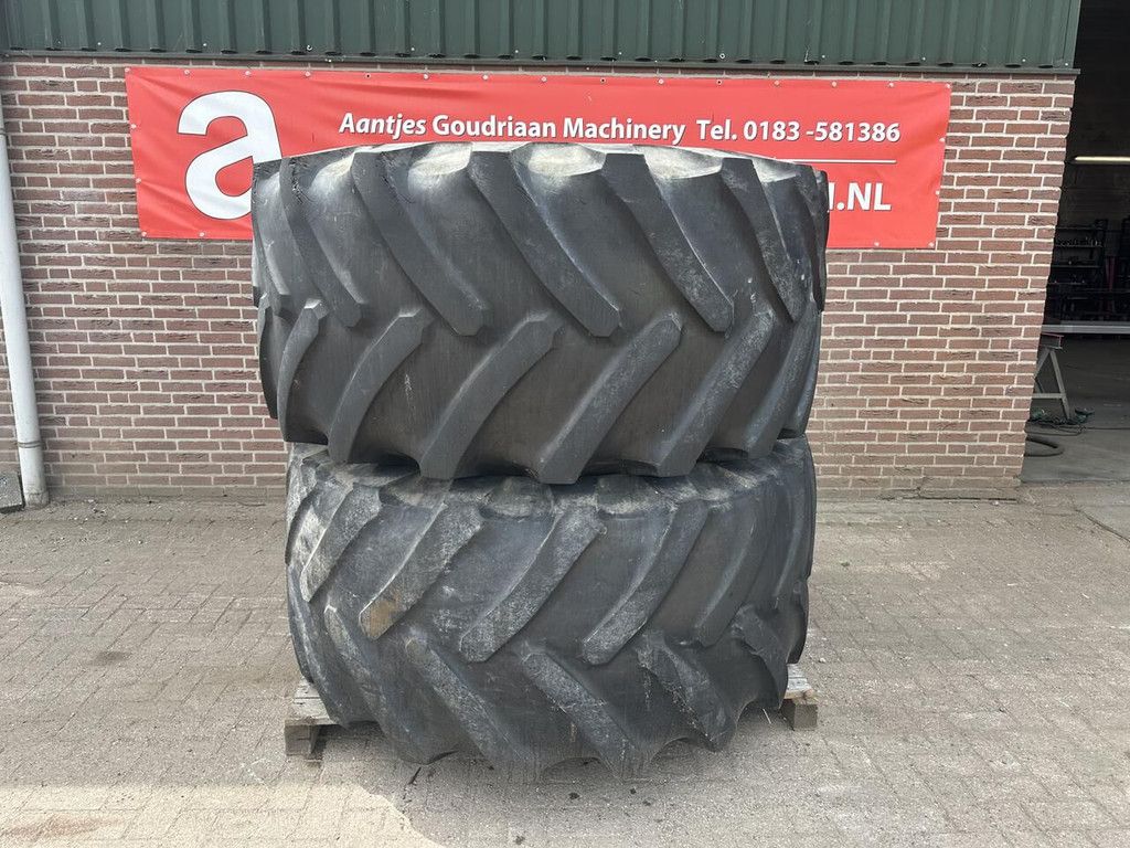 Banden 30.5 X LR32 - Nieuw