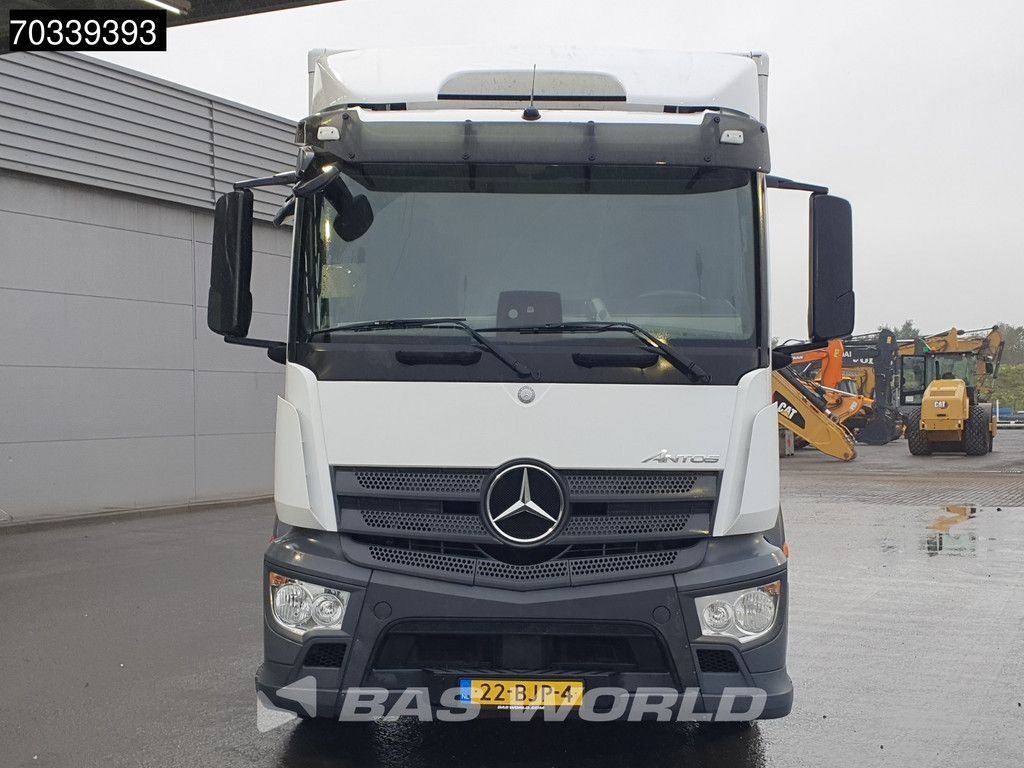 Mercedes Antos 2124 4X2 19t NL-Truck APK 2000kg Tailgate Automatic Euro 6