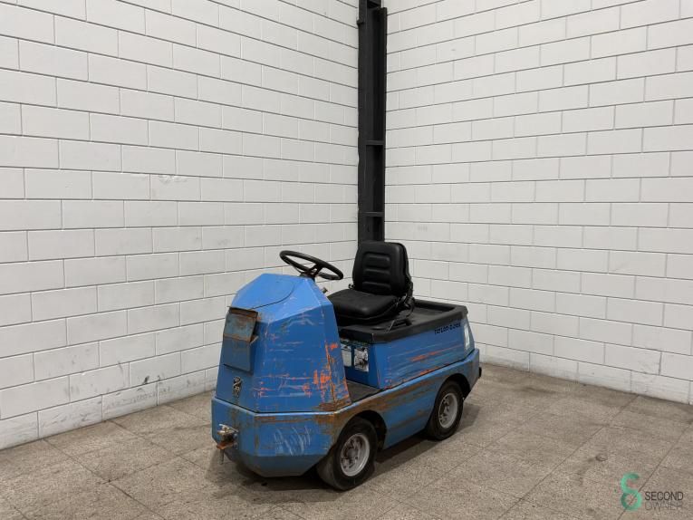 Tractors Electric taylor-dunn