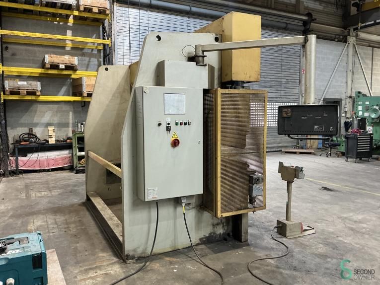 Press brakes Darley EHP 200, 31/25 1989