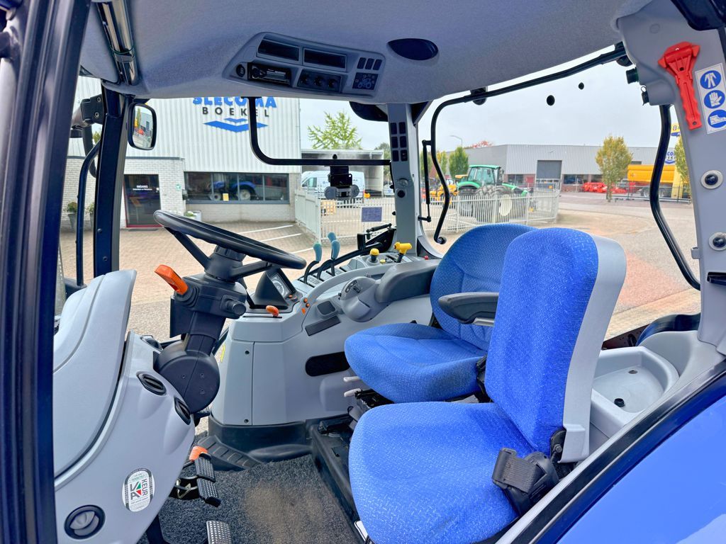 New Holland T6.120 Electro Command