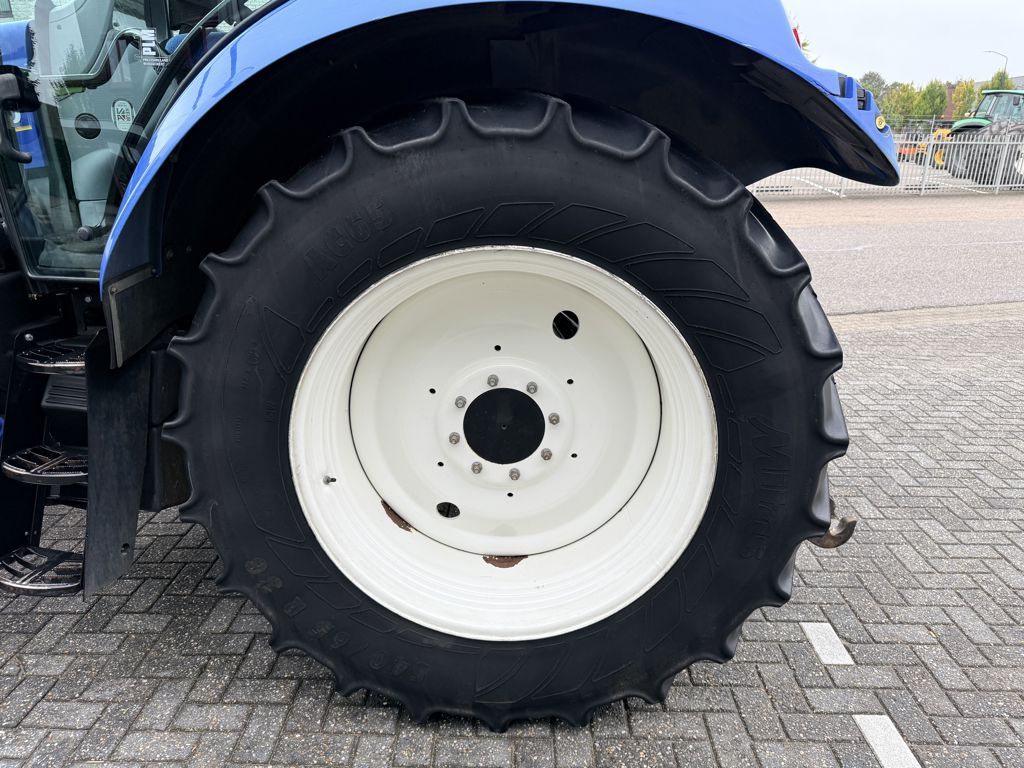 New Holland T6.120 Electro Command
