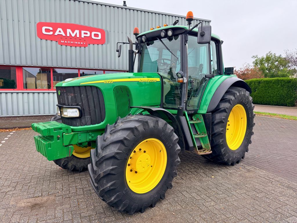 John Deere 6920 PowrQuad