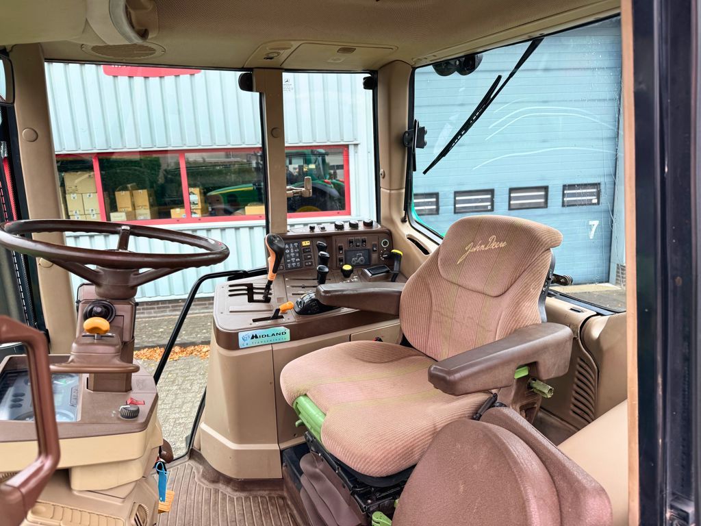 John Deere 6920 PowrQuad