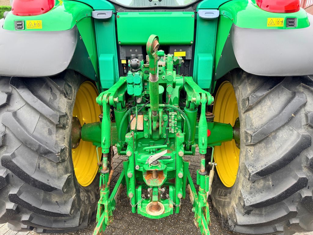 John Deere 6920 PowrQuad