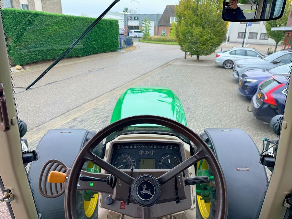 John Deere 6920 PowrQuad