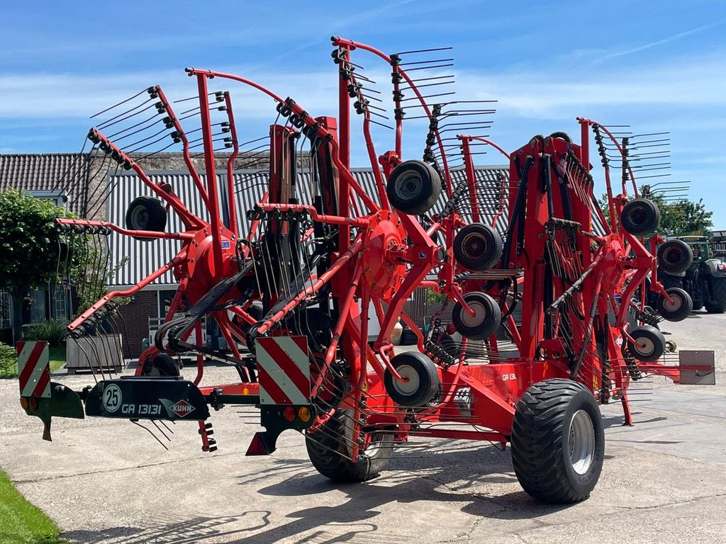 Kuhn GA 13131 GA 13131 Zwadhark 13 meter 4 rotorhark Zwiller Schwader