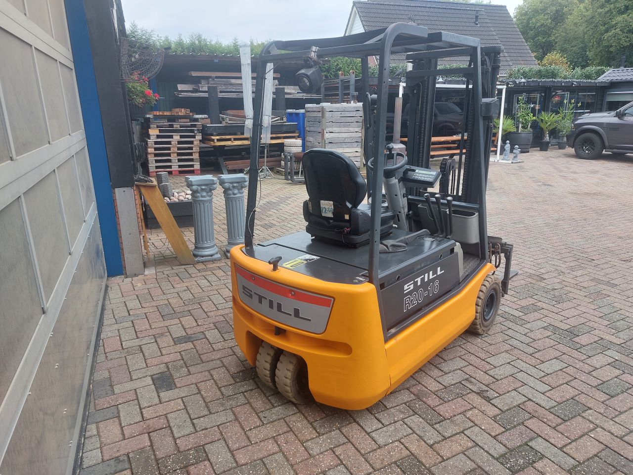 Still R20-16 triplex sideshift