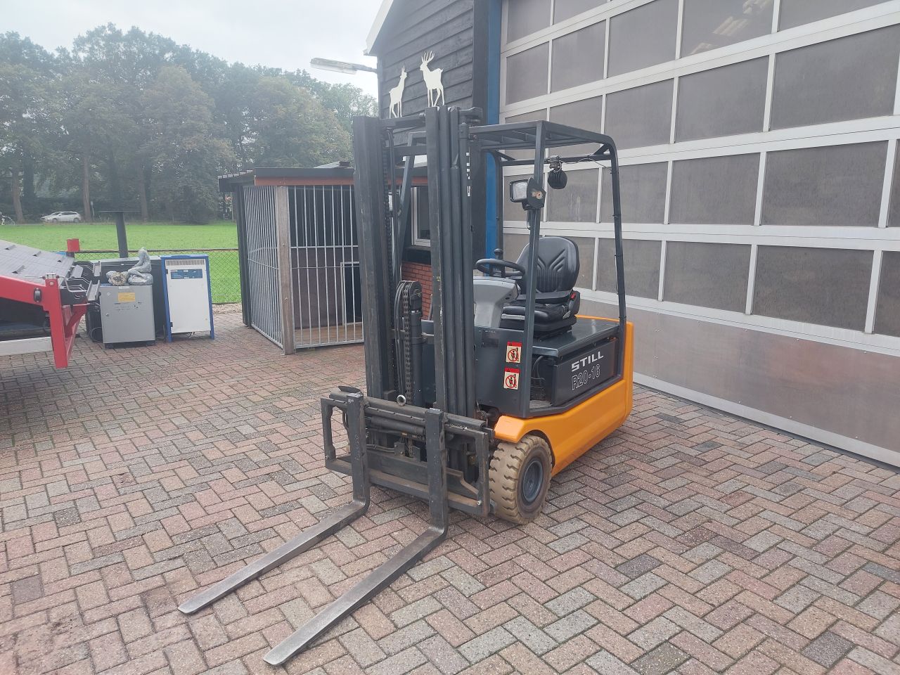 Still R20-16 triplex sideshift