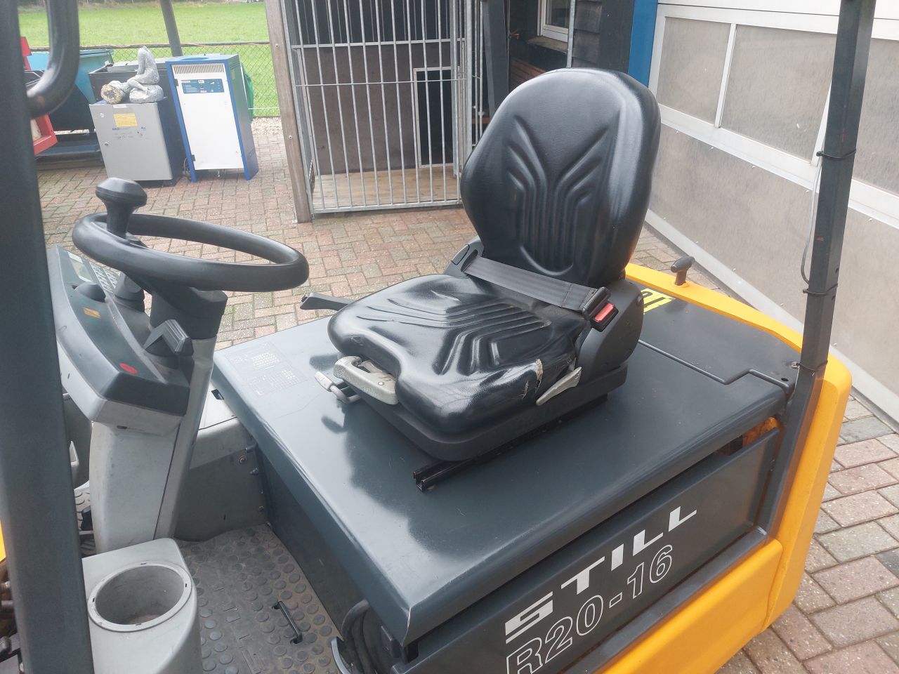 Still R20-16 triplex sideshift