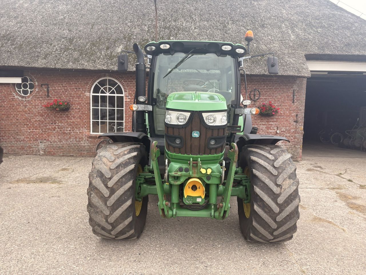 John deere 6125R