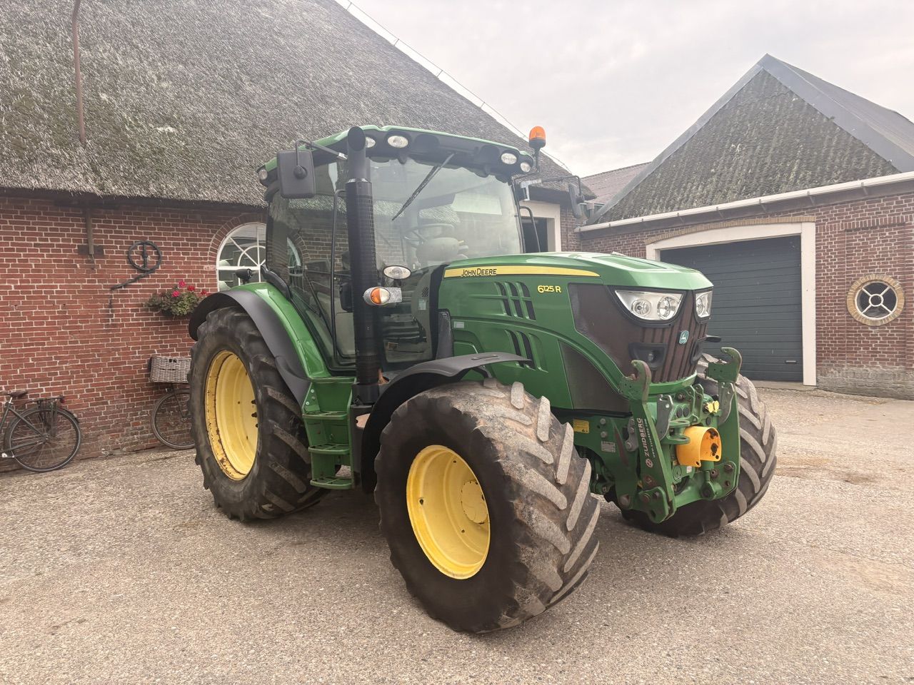 John deere 6125R