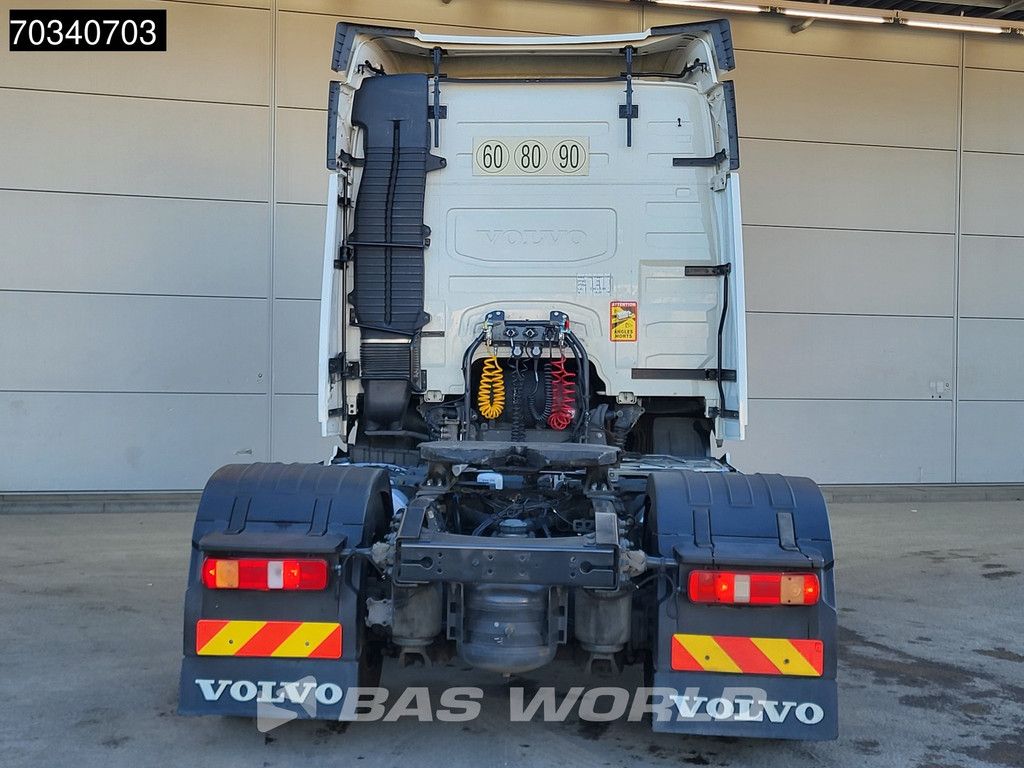 Volvo FM 460 4X2 Globe 2x Tanks Navi