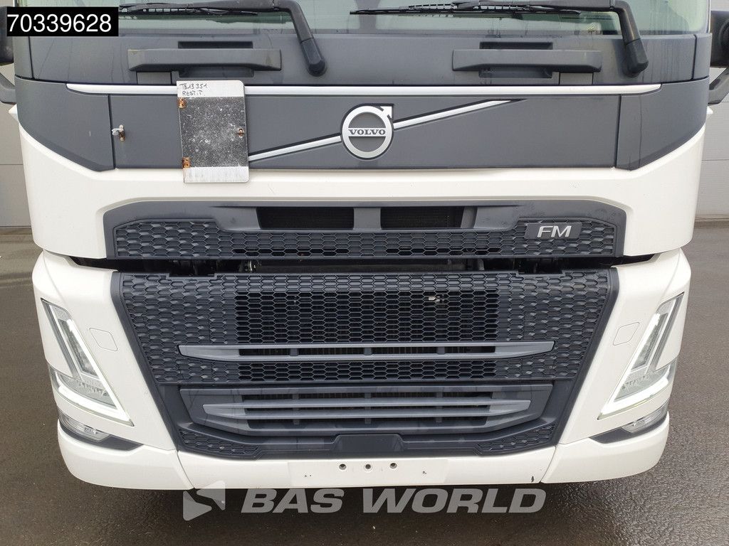 Volvo FM 460 4X2 Globe 2x Tanks Navi