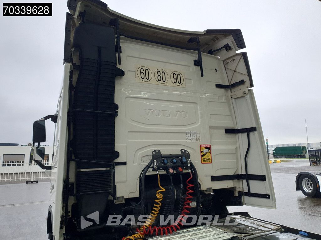 Volvo FM 460 4X2 Globe 2x Tanks Navi