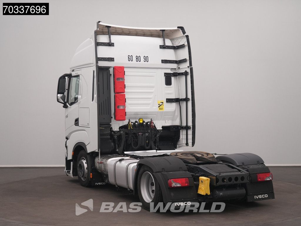 Iveco S-Way 460 4X2 Mega 2x Tanks Standklima Navi ACC