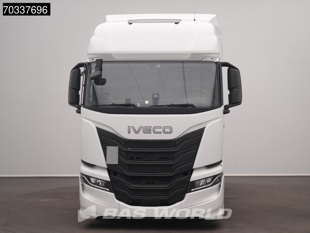 Iveco S-Way 460 4X2 Mega 2x Tanks Standklima Navi ACC