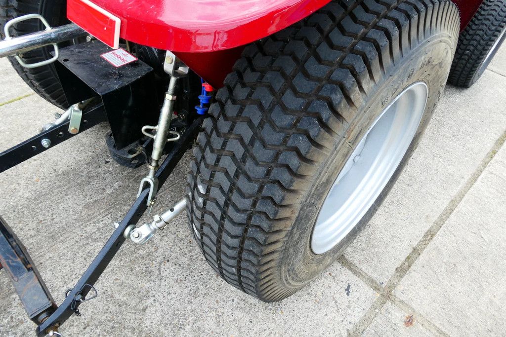 Knegt trekker 304G2