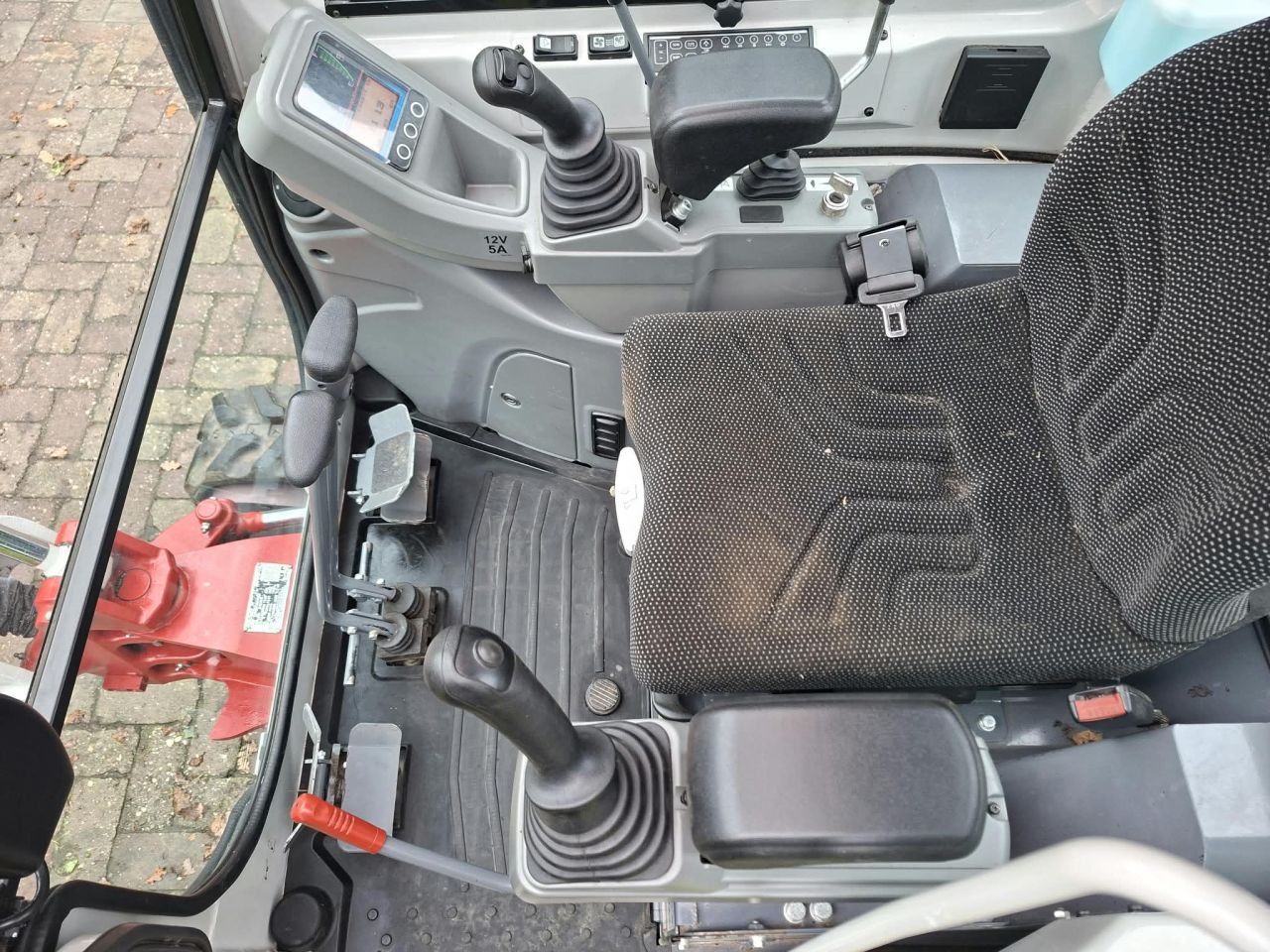 Takeuchi TB216 | bj 2022/2023 | 856 uur | kantelstuk | 3 bakken