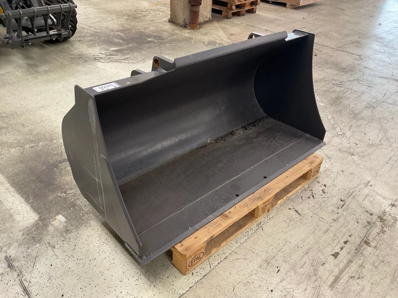 Neue Erdschaufel Weidemann / Mecalac 152 cm breit
