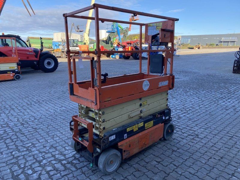 JLG 1932R