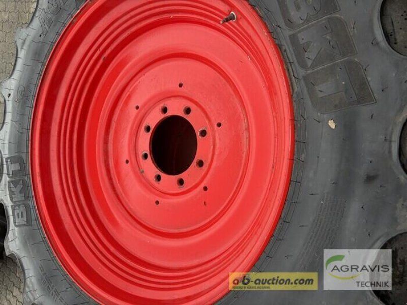 BKT PFLEGEBEREIFUNG 380 / 85 R 24 + 420 / 85 R 38