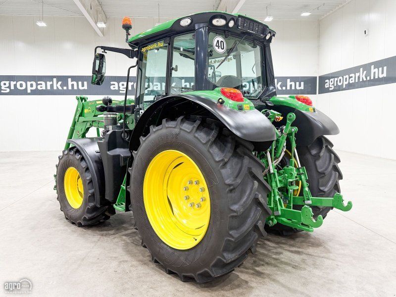 John Deere 6120M