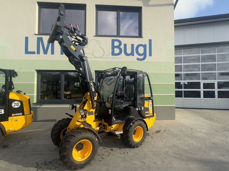 JCB 403 AGRI-PLUS