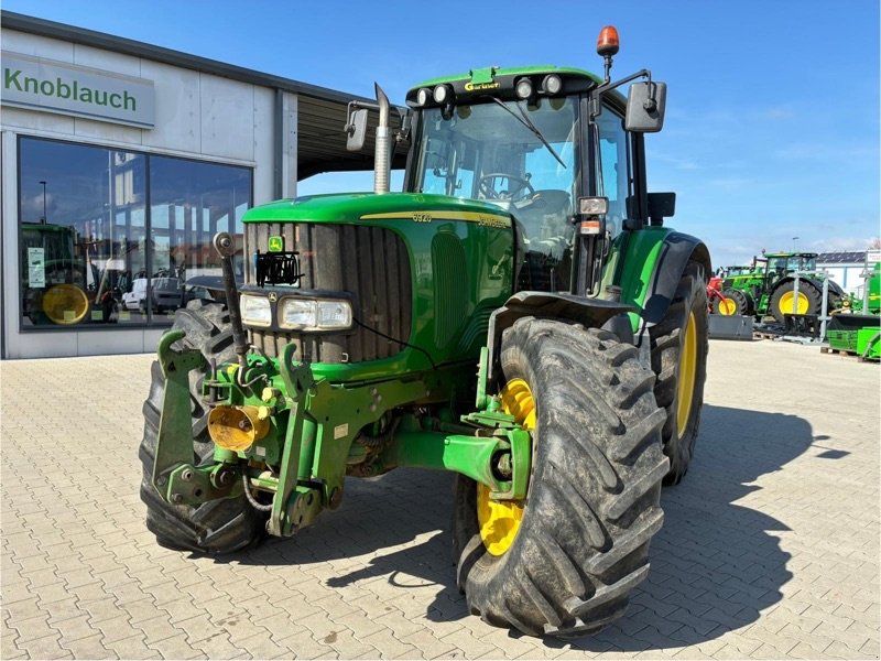 John Deere 6920
