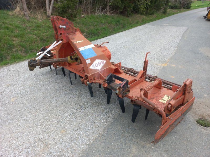 Kuhn HR 302 M