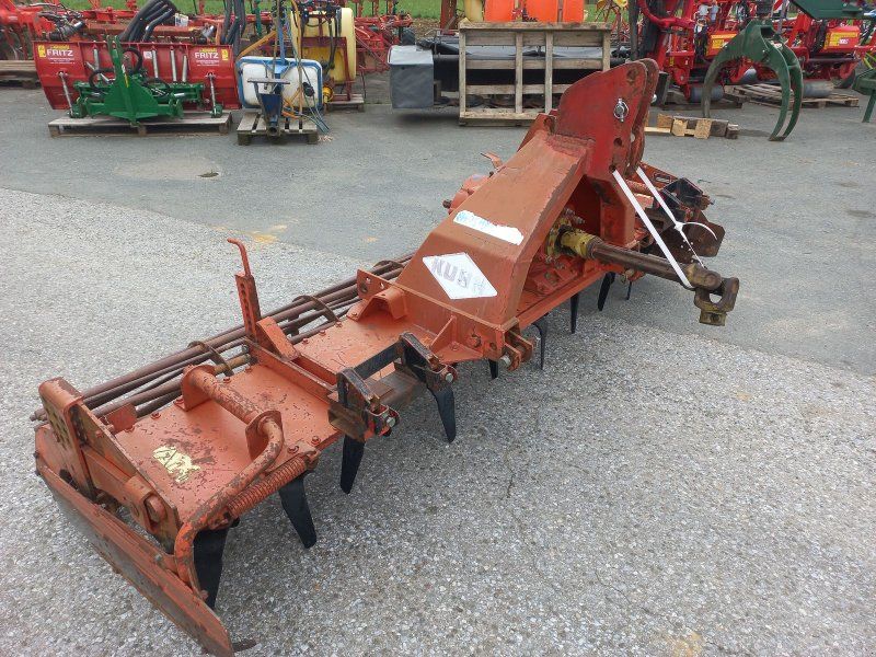 Kuhn HR 302 M