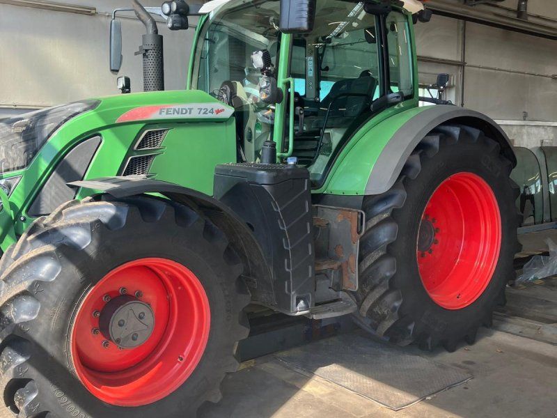 Fendt 724 Vario S4 ProfiPlus