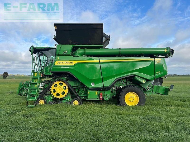 John Deere x9 1100