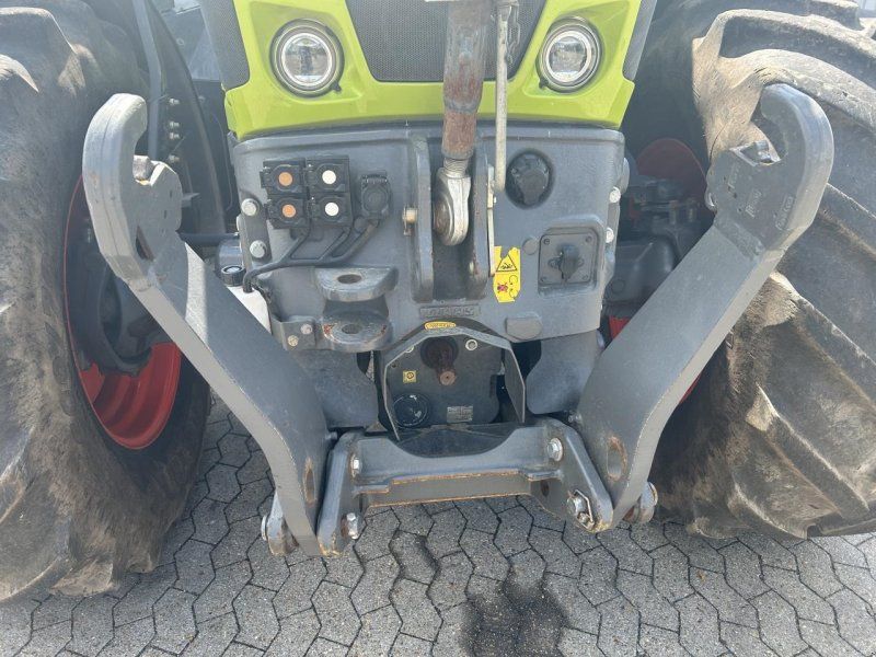 Claas AXION 870