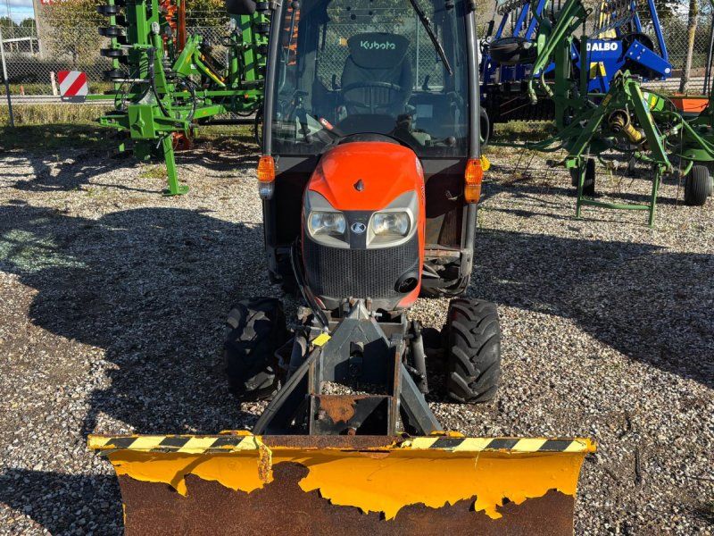 Kubota BX231 inkl. 130 cm dozer og salter