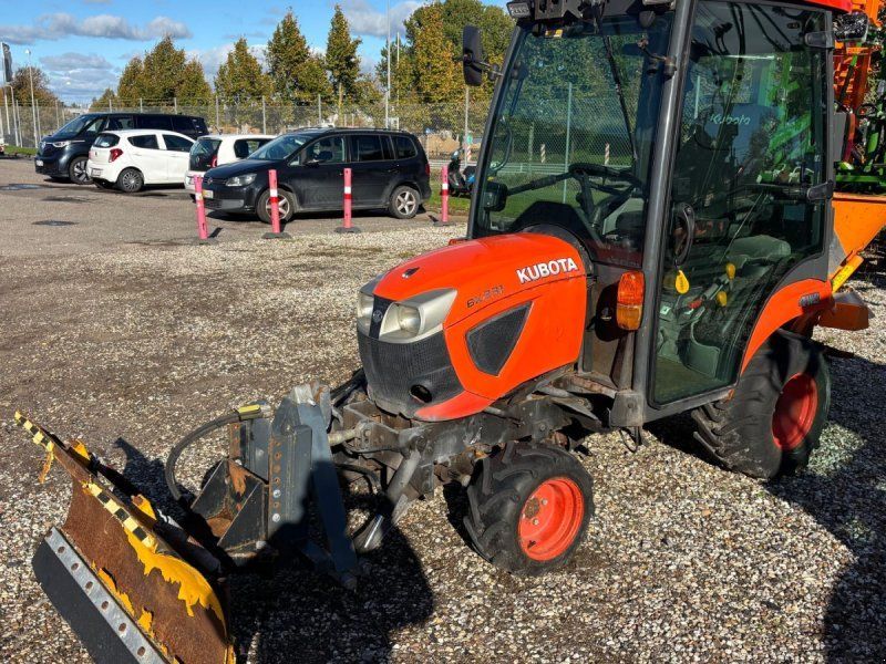 Kubota BX231 inkl. 130 cm dozer og salter