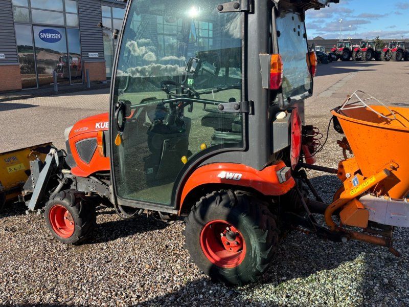 Kubota BX231 inkl. 130 cm dozer og salter