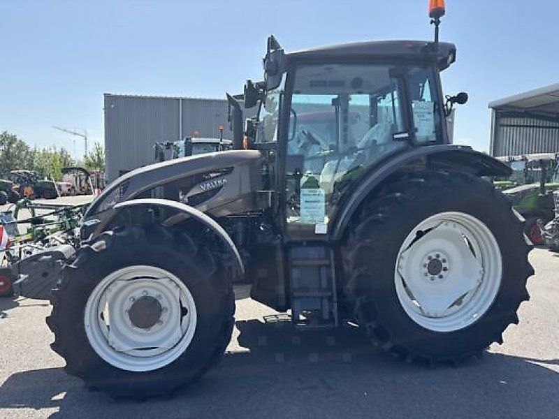 Valtra A115