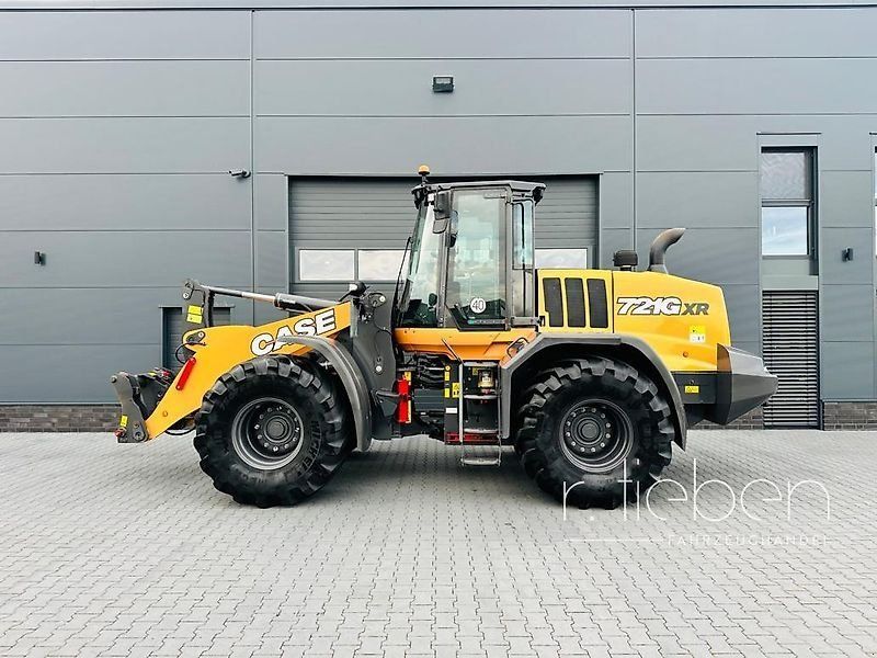Case 721G XR ( New Holland W170D )