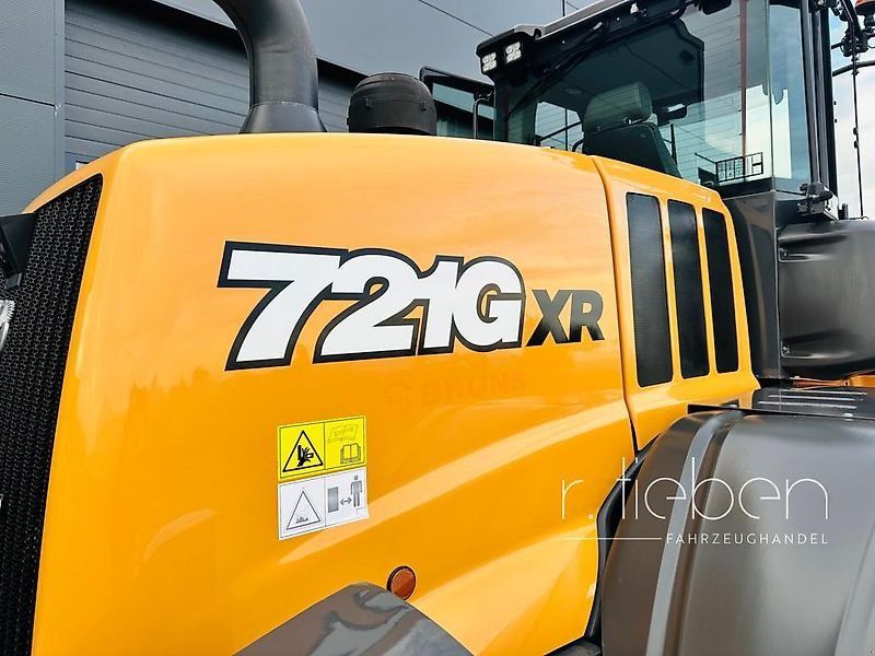 Case 721G XR ( New Holland W170D )