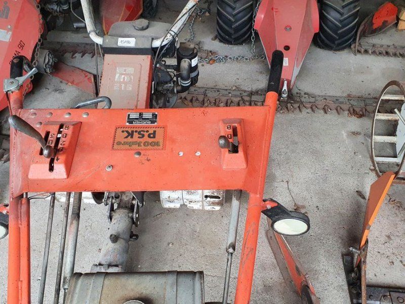 Bucher M600