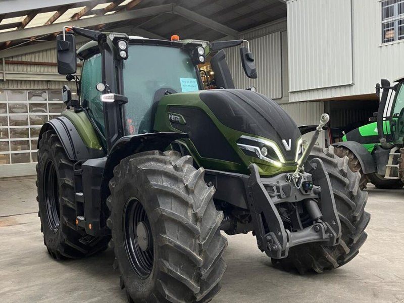 Valtra Q305