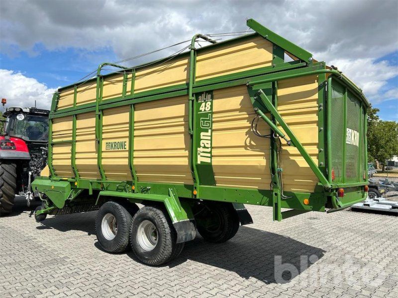 Krone Titan 6/48