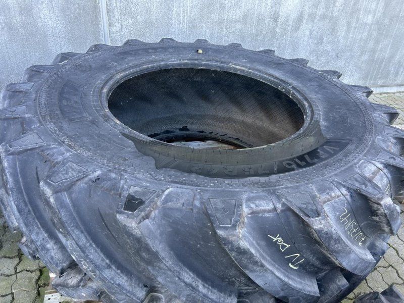 CEAT VF710/75R42