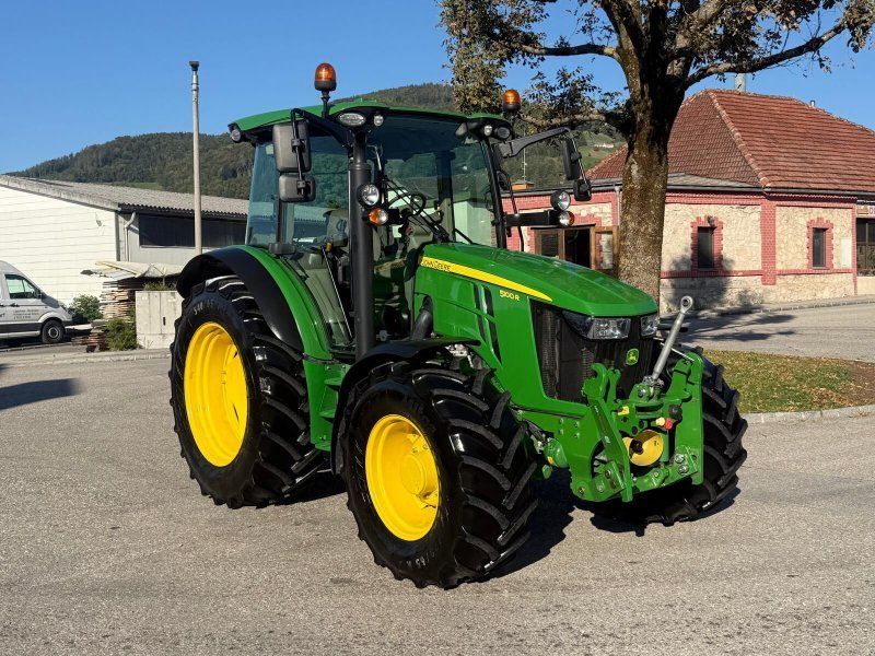 John Deere 5100R