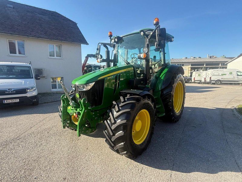 John Deere 5100R