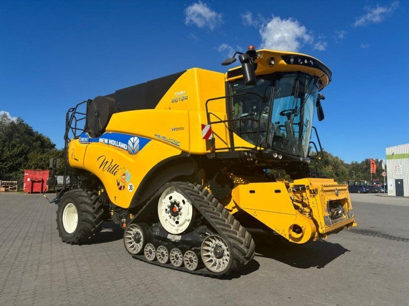 New Holland CR 8.90 Raupe Revelation Modelljahr 2018